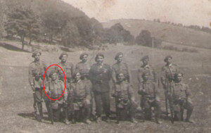 Părintele Justin Pârvu la instrucția militară, la plecarea pe front, 1942