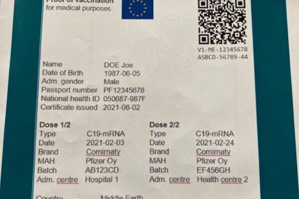 paper-version-of-eu-vaccine-passport-600x800-1