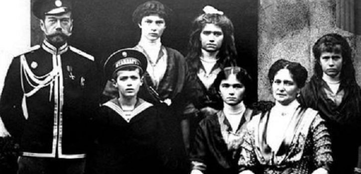 tsarnicholasii-fam-1364075c-725x350-1