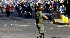 Ministrul venezuelean al Apărări acuză  opoziţia şi Statele Unite pentru tentativa de a lansa o lovitură împotriva preşedintelui Nicolas Maduro